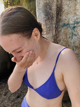 Load image into Gallery viewer, Golden Sun Necklace