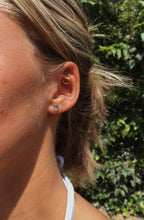 Load image into Gallery viewer, Ice Blue Crystal Studs