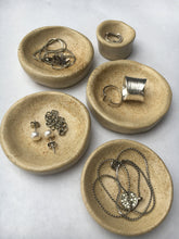 Load image into Gallery viewer, Ceramic Oatmeal Ring Dishes
