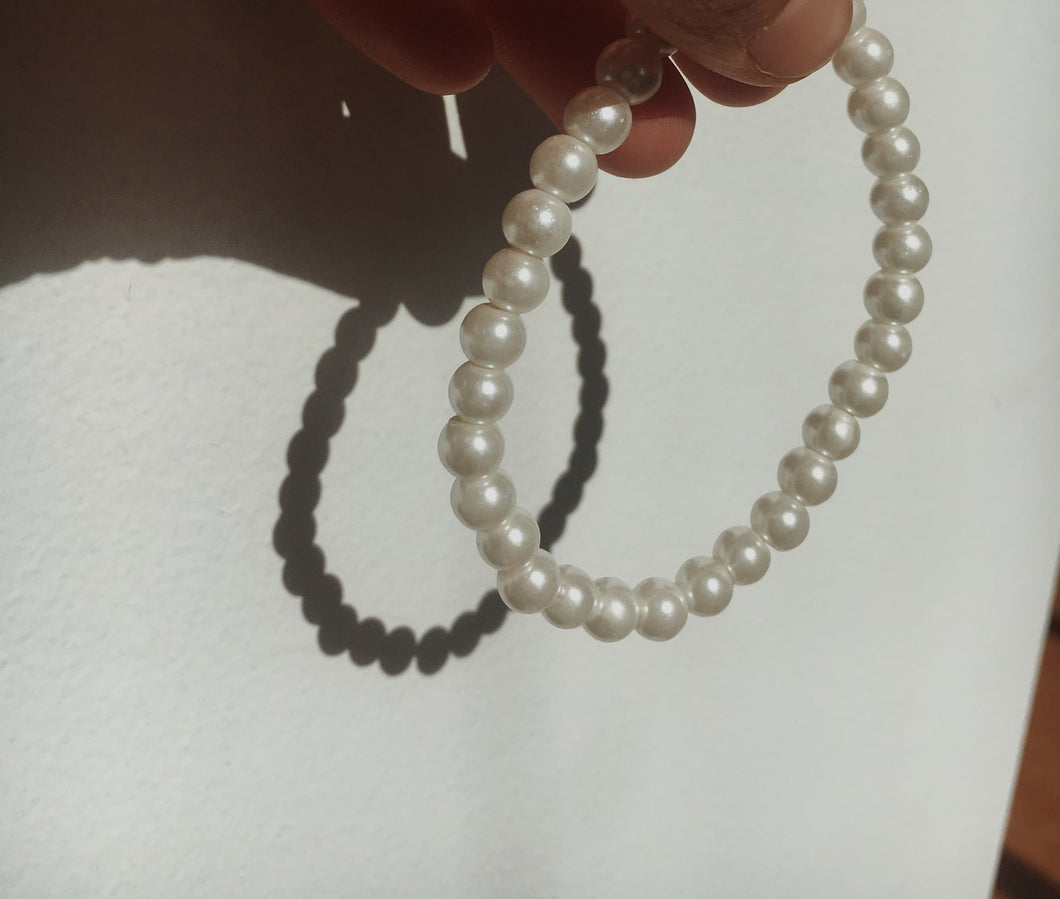 Delicate Pearl Bracelet