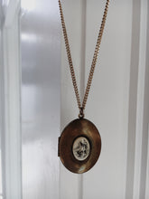 Load image into Gallery viewer, Open Locket Necklace
