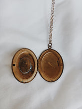 Load image into Gallery viewer, Open Locket Necklace
