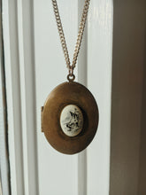 Load image into Gallery viewer, Open Locket Necklace
